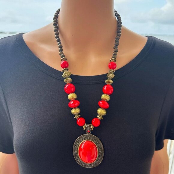 Tibetan Style Necklace Red Antique Gold Tone Wood Glass - Picture 1 of 3